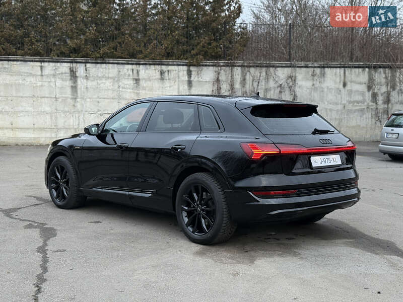 Внедорожник / Кроссовер Audi e-tron 2021 в Ровно фото 20 Внедорожник / Кроссовер Audi e-tron 2021 в Ровно
