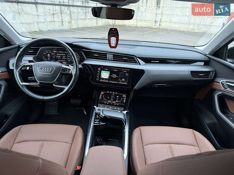 Внедорожник / Кроссовер Audi e-tron 2021 в Ровно фото 46 Внедорожник / Кроссовер Audi e-tron 2021 в Ровно