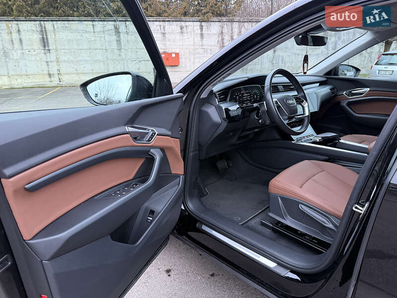 Внедорожник / Кроссовер Audi e-tron 2021 в Ровно фото 54 Внедорожник / Кроссовер Audi e-tron 2021 в Ровно