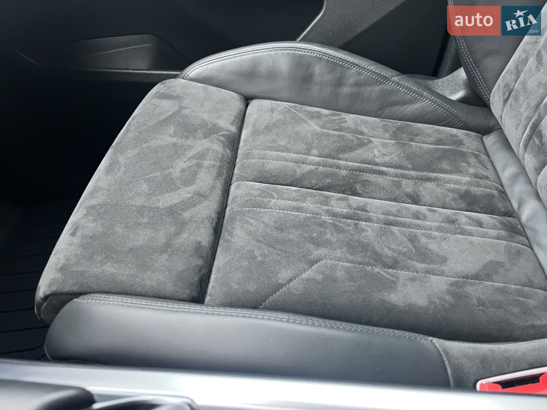 2020 Audi e-tron - мініатюра 45