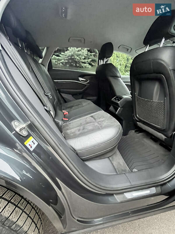 Внедорожник / Кроссовер Audi e-tron 2020 в Умани фото 47 Внедорожник / Кроссовер Audi e-tron 2020 в Умани