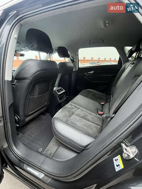 Внедорожник / Кроссовер Audi e-tron 2020 в Умани фото 51 Внедорожник / Кроссовер Audi e-tron 2020 в Умани