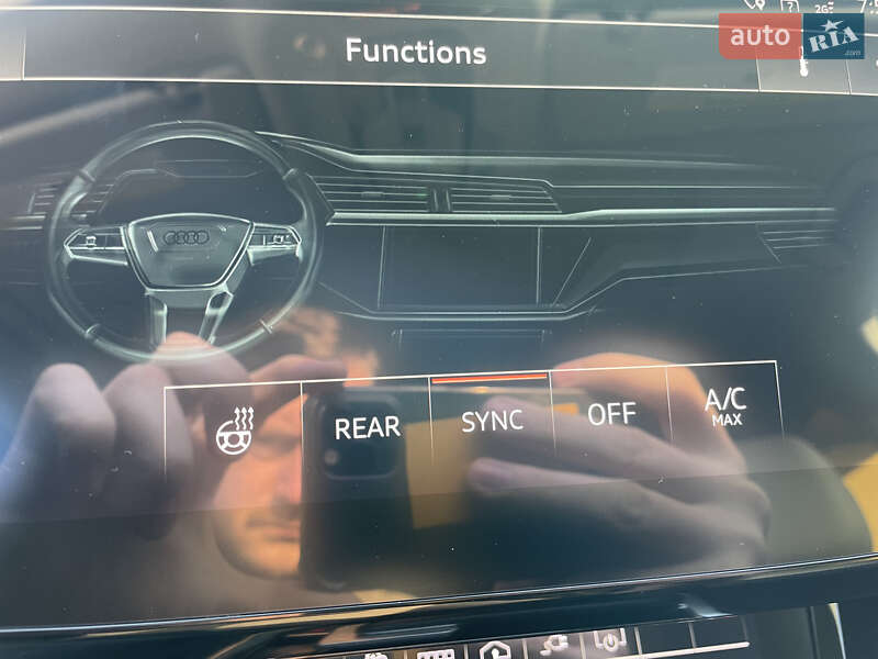 Внедорожник / Кроссовер Audi e-tron 2021 в Львове