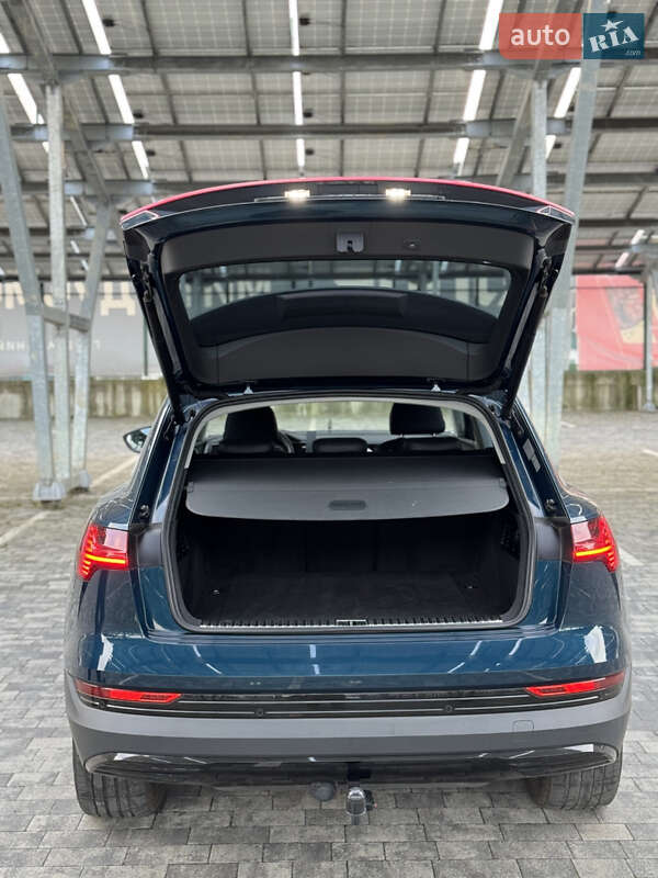 Внедорожник / Кроссовер Audi e-tron 2020 в Львове