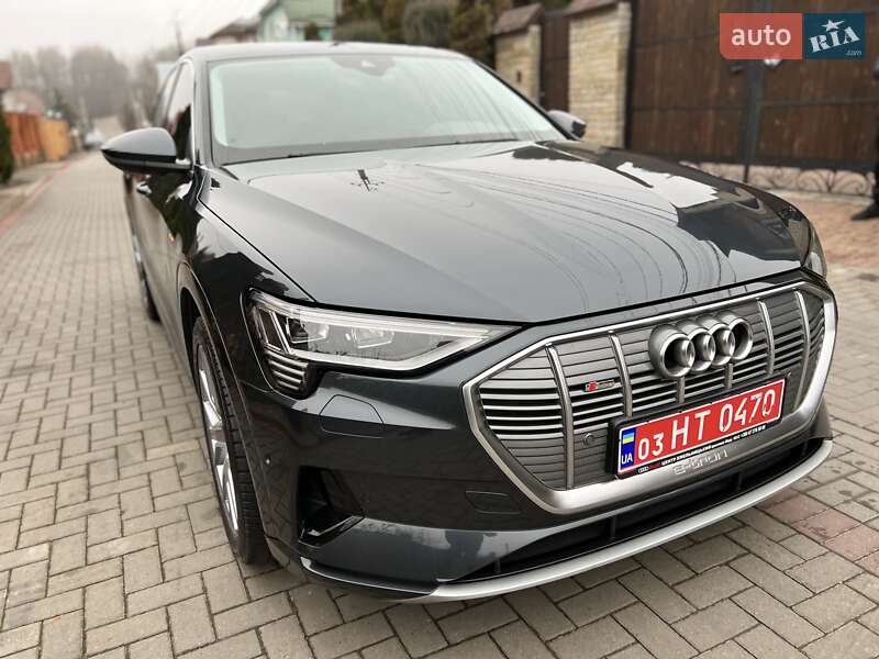 Позашляховик / Кросовер Audi e-tron 2023 в Хмельницькому