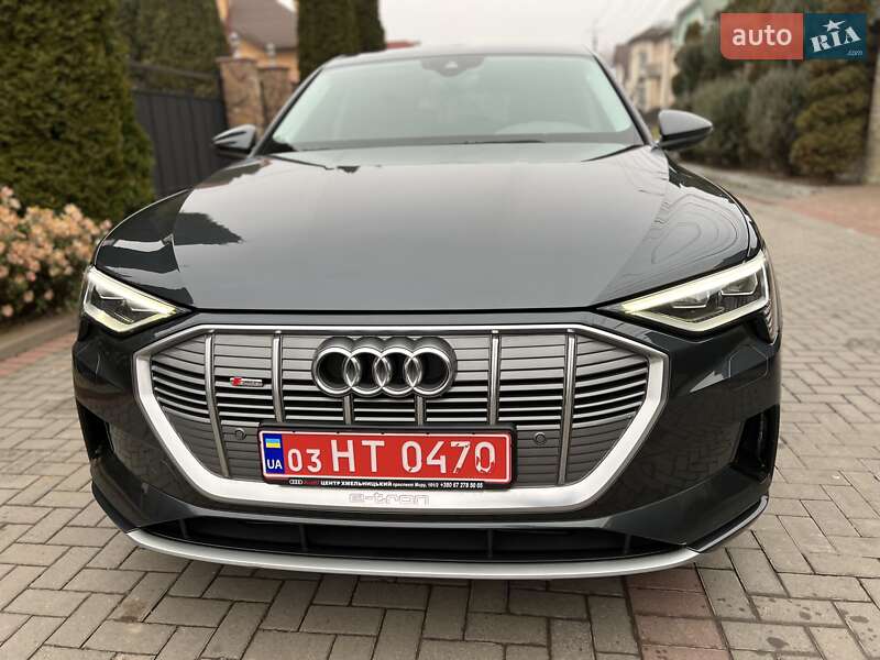 Позашляховик / Кросовер Audi e-tron 2023 в Хмельницькому