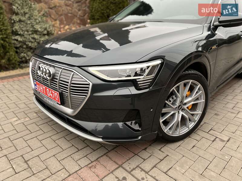 Позашляховик / Кросовер Audi e-tron 2023 в Хмельницькому