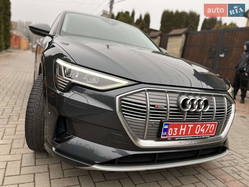 Позашляховик / Кросовер Audi e-tron 2023 в Хмельницькому