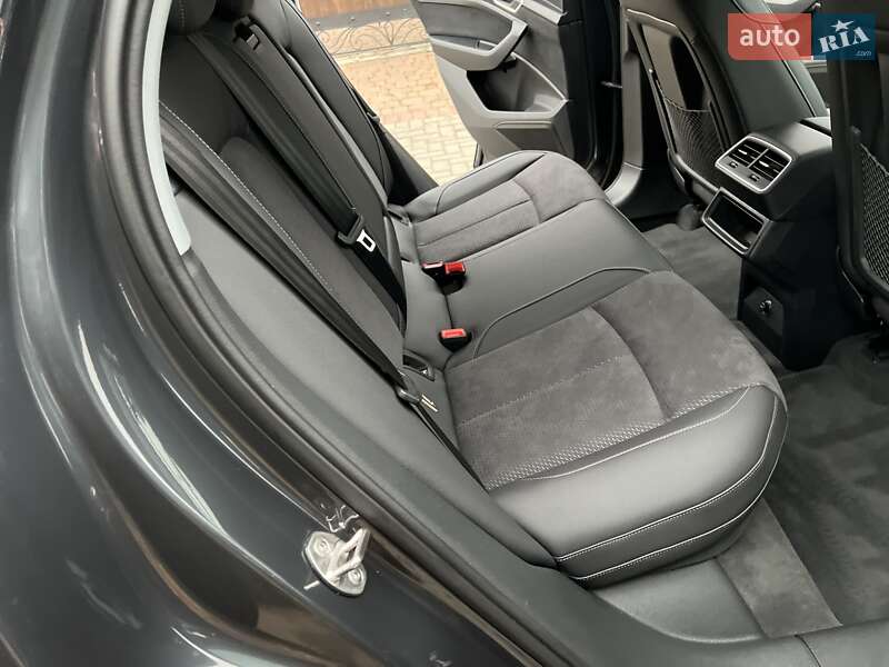 Позашляховик / Кросовер Audi e-tron 2023 в Хмельницькому