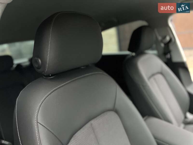 Позашляховик / Кросовер Audi e-tron 2023 в Хмельницькому