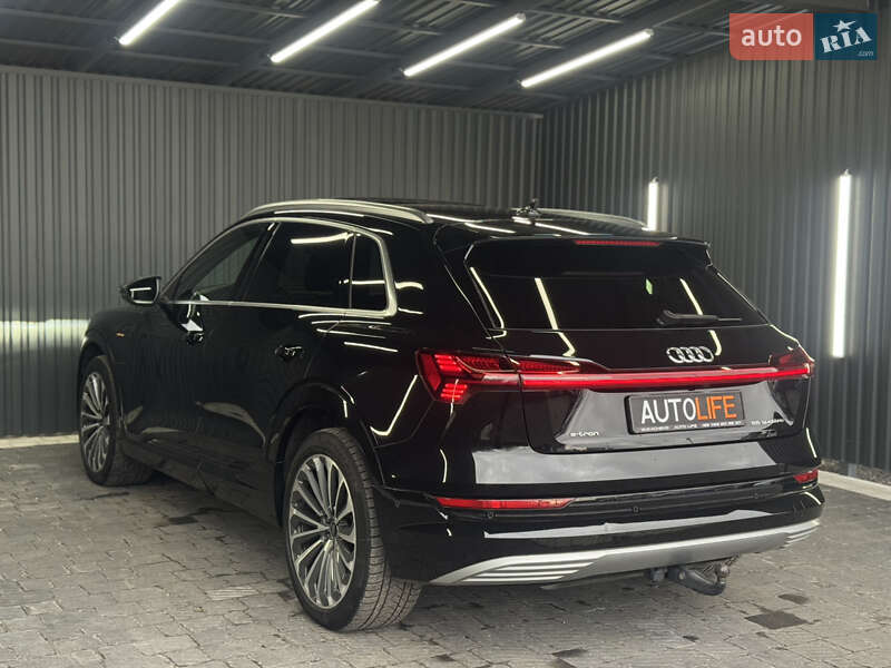 Внедорожник / Кроссовер Audi e-tron 2021 в Мукачево