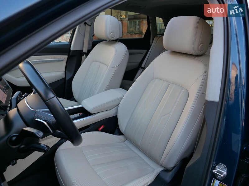 Внедорожник / Кроссовер Audi e-tron 2019 в Львове