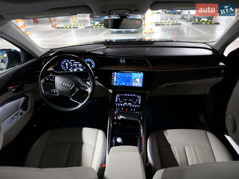 Внедорожник / Кроссовер Audi e-tron 2019 в Львове