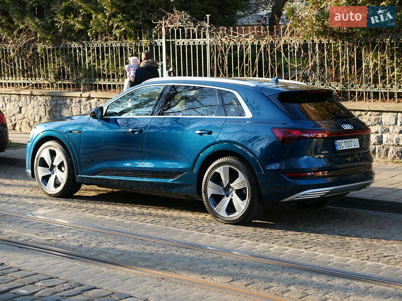Внедорожник / Кроссовер Audi e-tron 2019 в Львове