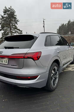 Внедорожник / Кроссовер Audi e-tron 2022 в Львове