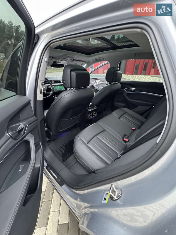 Внедорожник / Кроссовер Audi e-tron 2022 в Львове