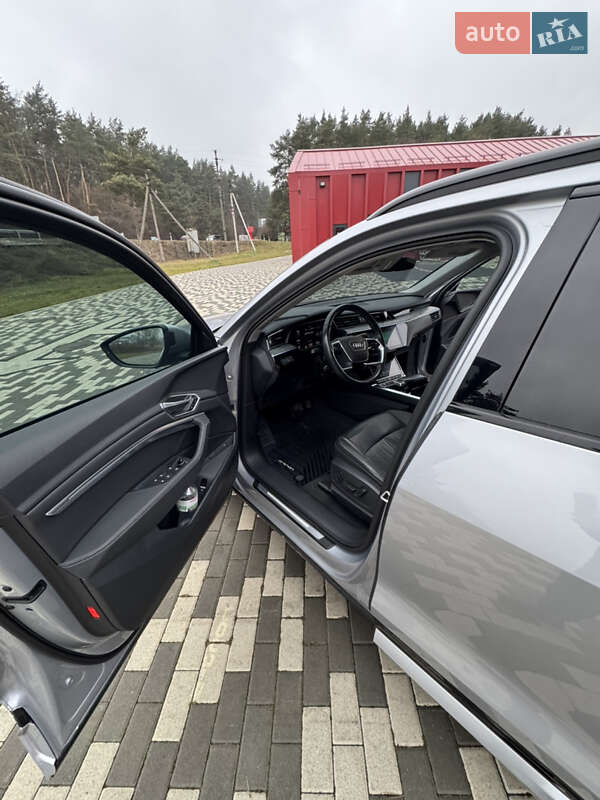 Внедорожник / Кроссовер Audi e-tron 2022 в Львове