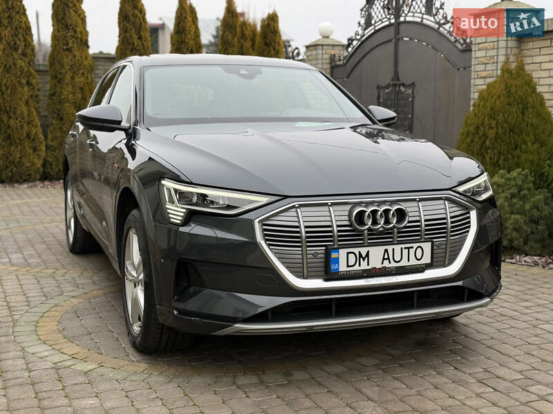 Внедорожник / Кроссовер Audi e-tron 2021 в Тернополе