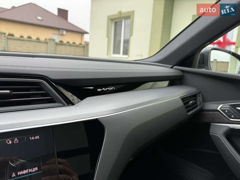 Внедорожник / Кроссовер Audi e-tron 2021 в Тернополе