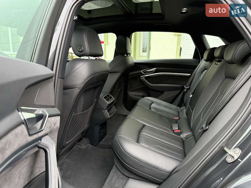 Внедорожник / Кроссовер Audi e-tron 2021 в Тернополе