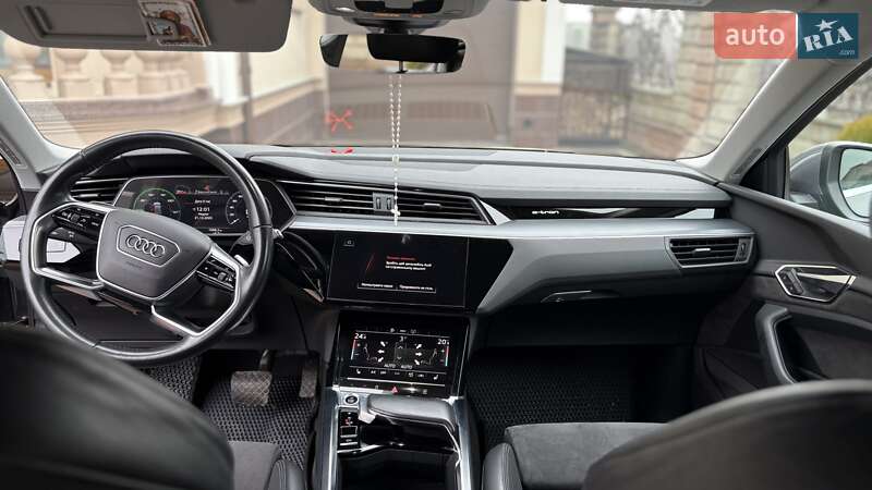 Внедорожник / Кроссовер Audi e-tron 2020 в Тернополе