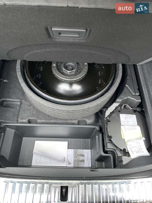 Внедорожник / Кроссовер Audi e-tron 2019 в Львове