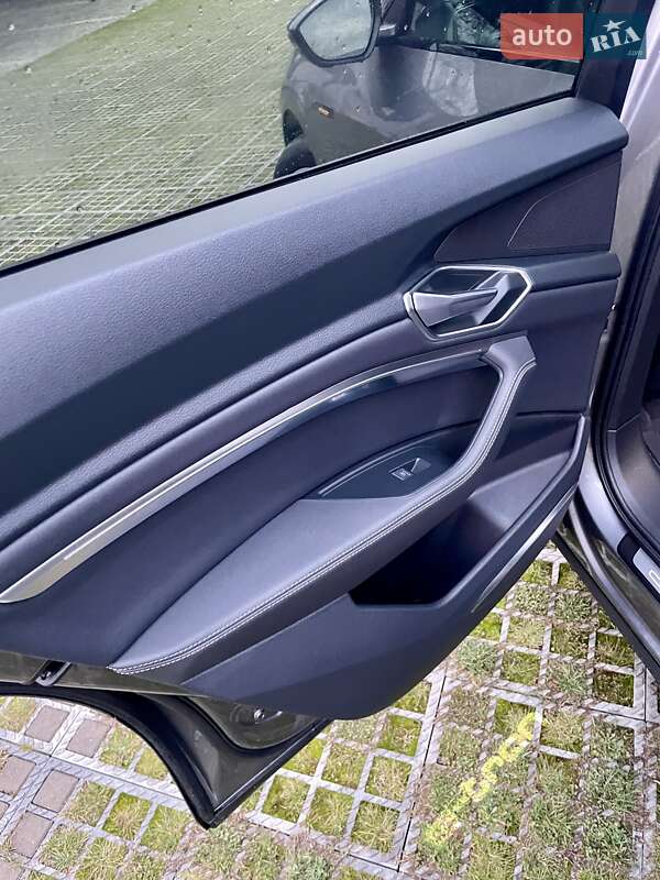 Внедорожник / Кроссовер Audi e-tron 2020 в Львове