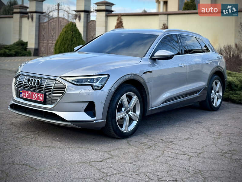 Внедорожник / Кроссовер Audi e-tron 2020 в Днепре