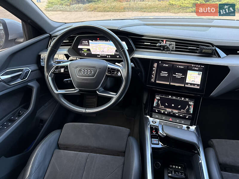 Внедорожник / Кроссовер Audi e-tron 2020 в Днепре