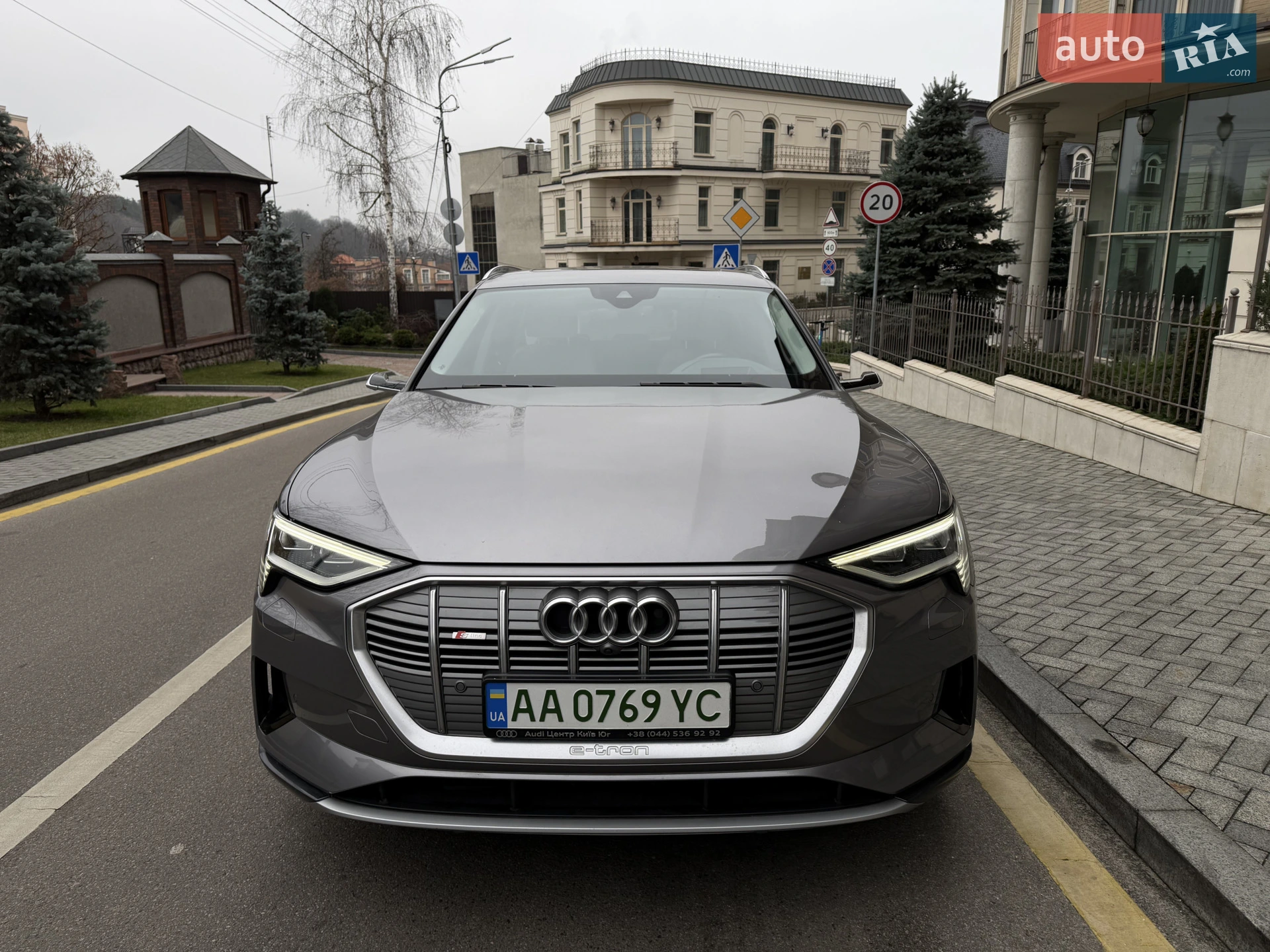 2019 Audi e-tron - мініатюра 4