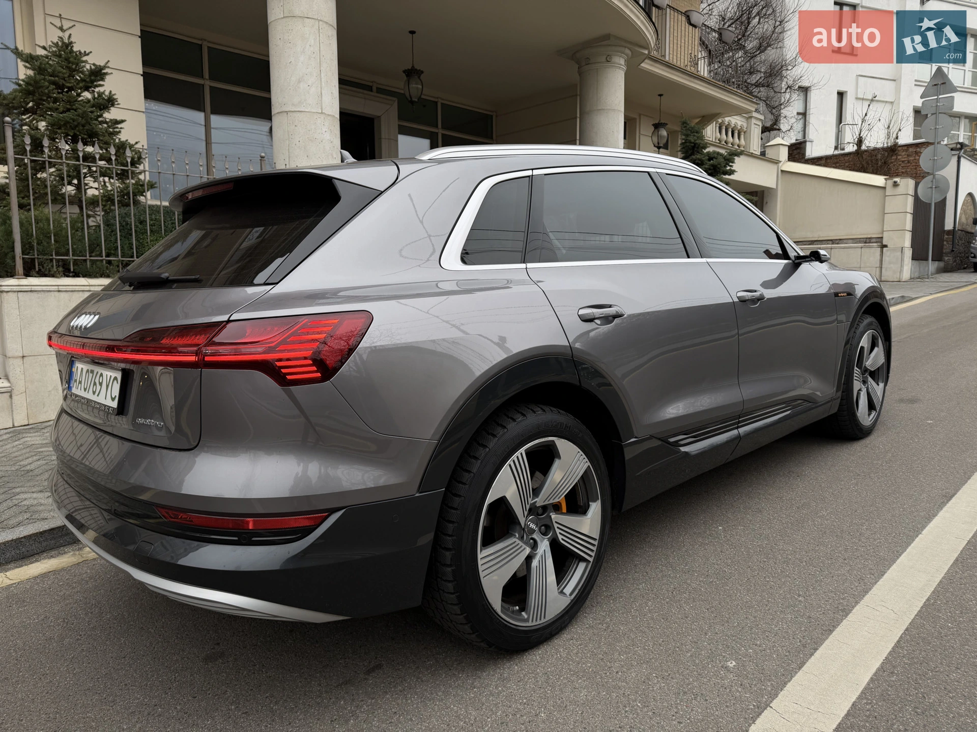 2019 Audi e-tron - мініатюра 18