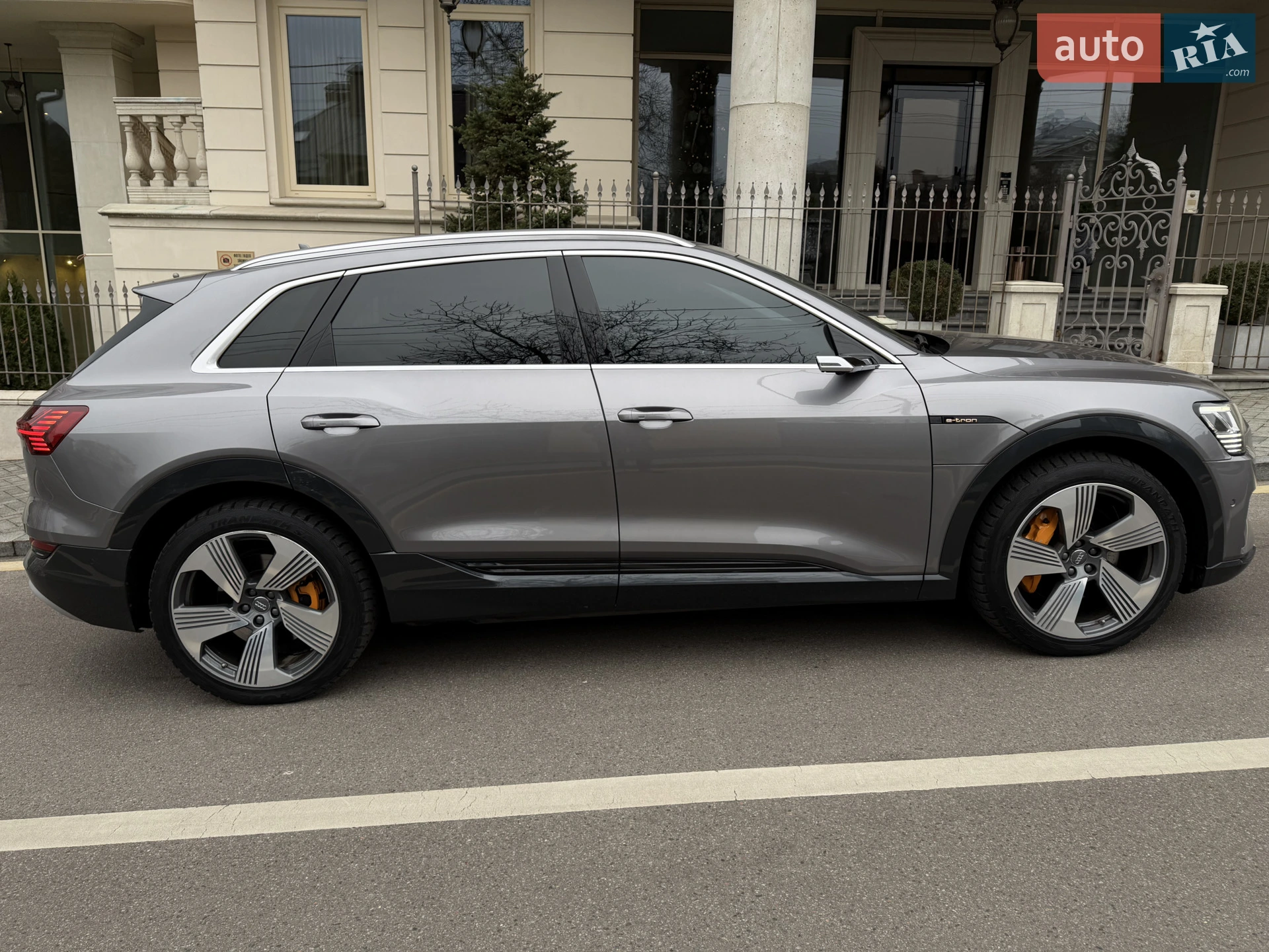 2019 Audi e-tron - мініатюра 20