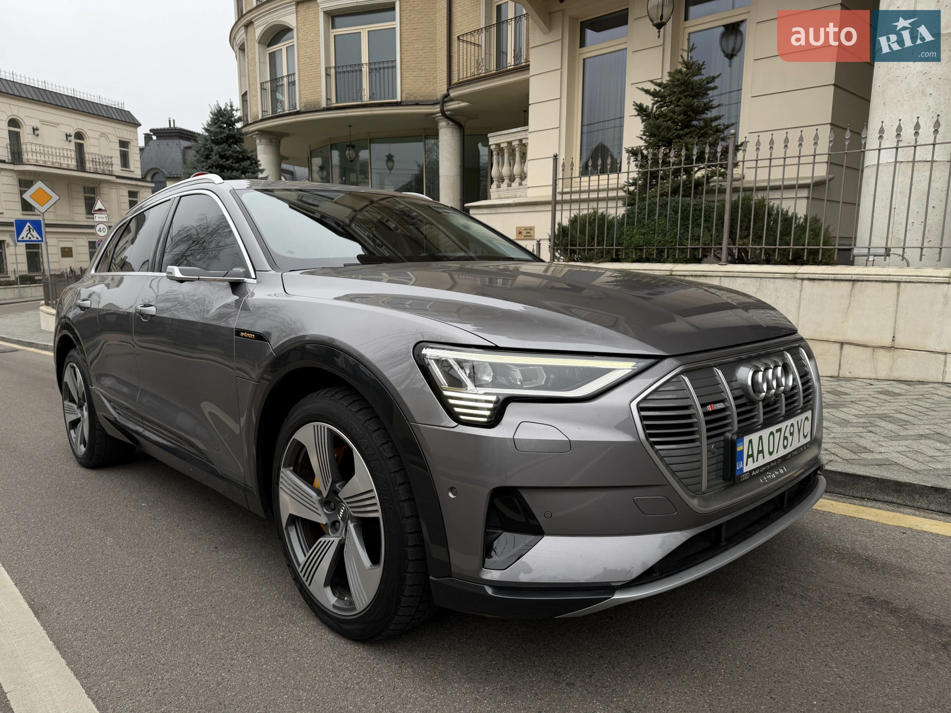 2019 Audi e-tron - мініатюра 23