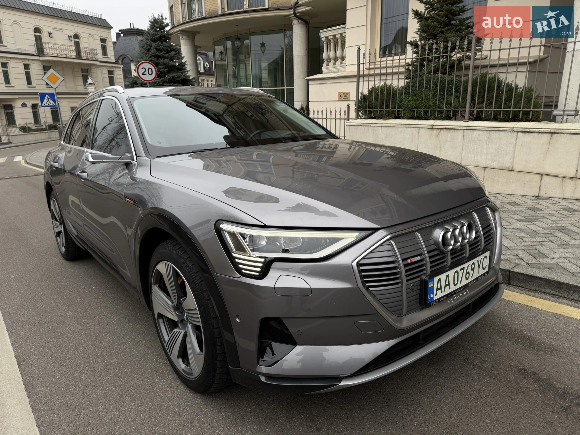2019 Audi e-tron - мініатюра 27