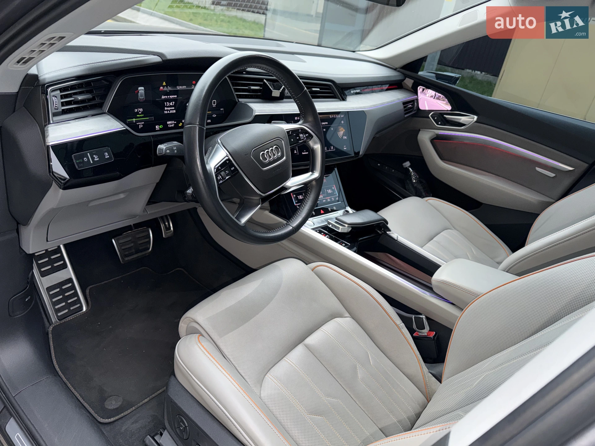 2019 Audi e-tron - мініатюра 51