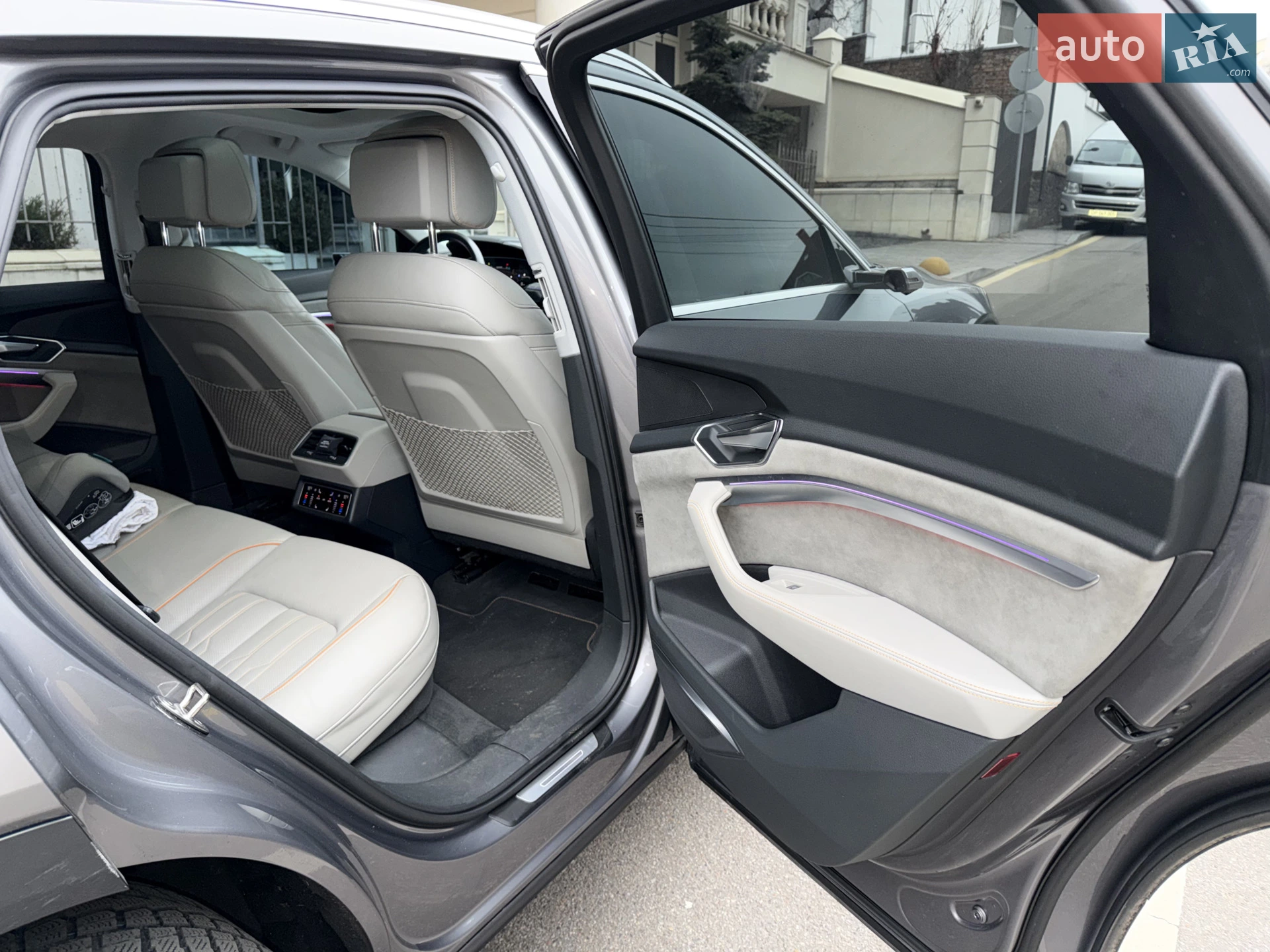 2019 Audi e-tron - мініатюра 66