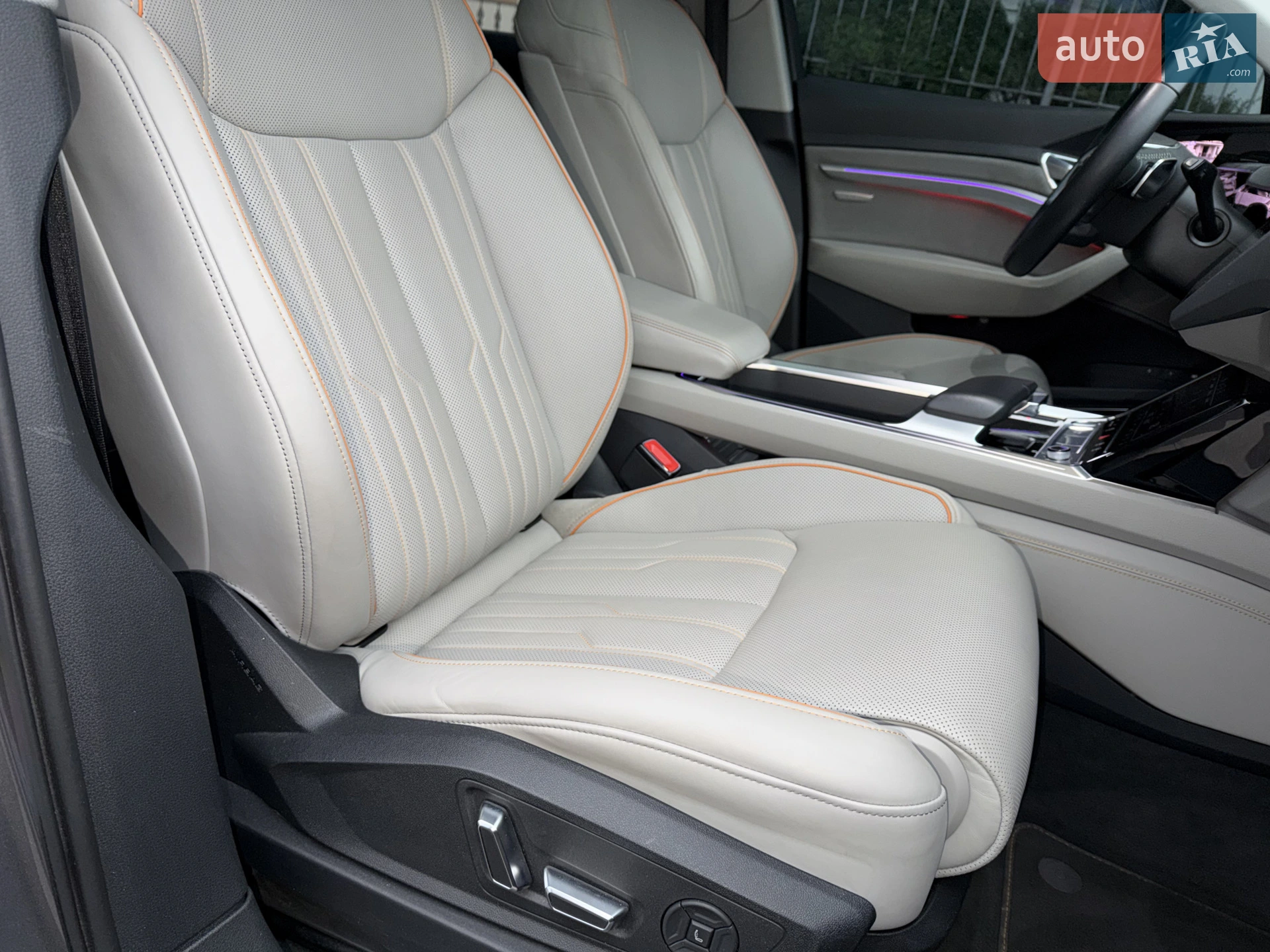 2019 Audi e-tron - мініатюра 74