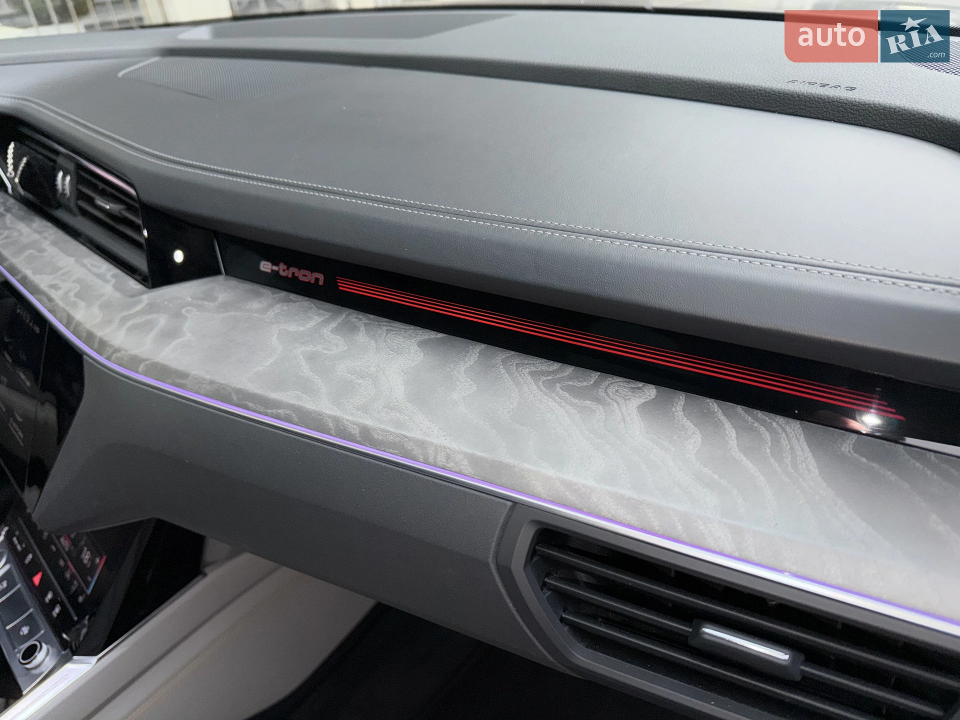 2019 Audi e-tron - мініатюра 76