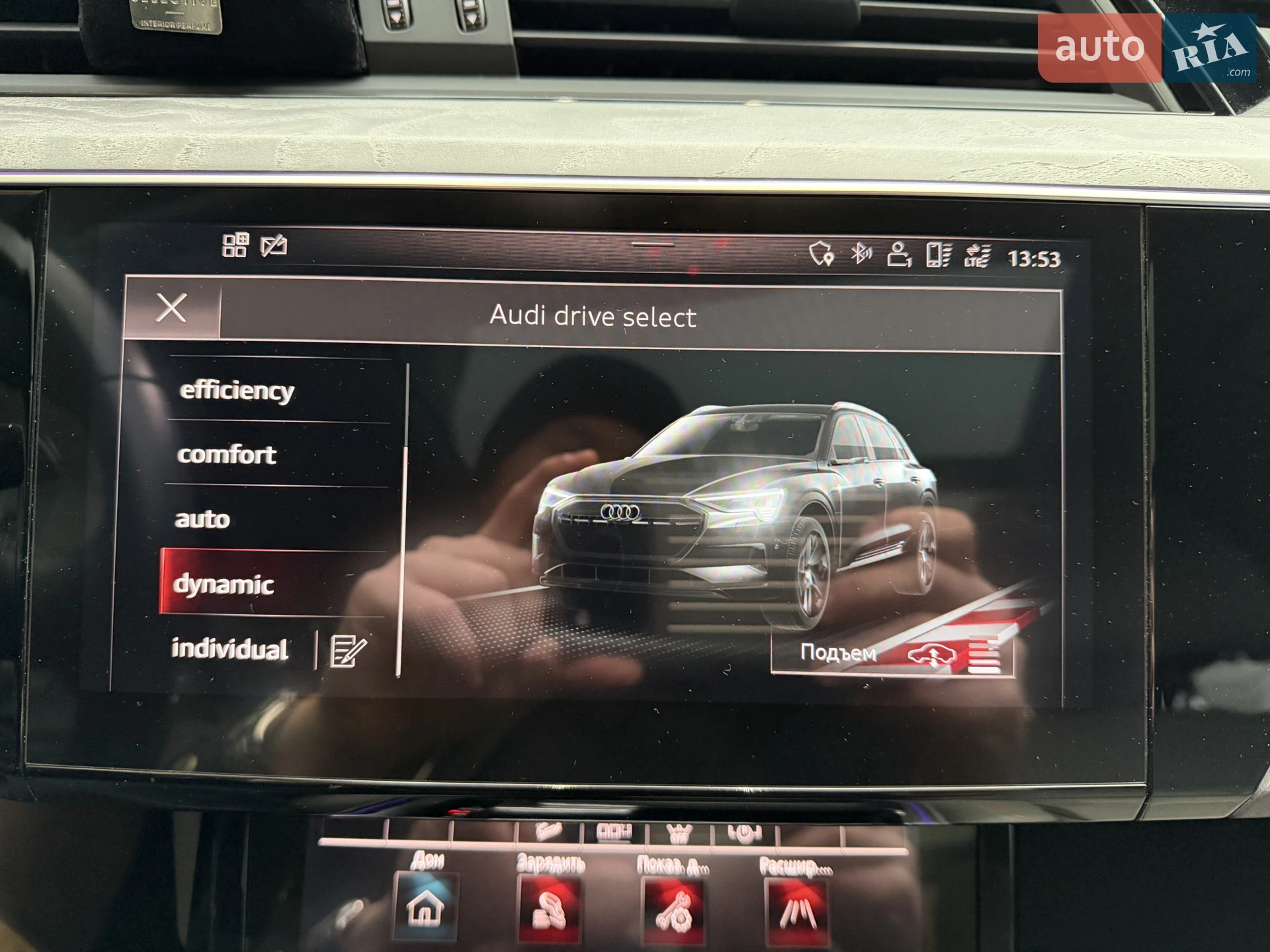 2019 Audi e-tron - мініатюра 90