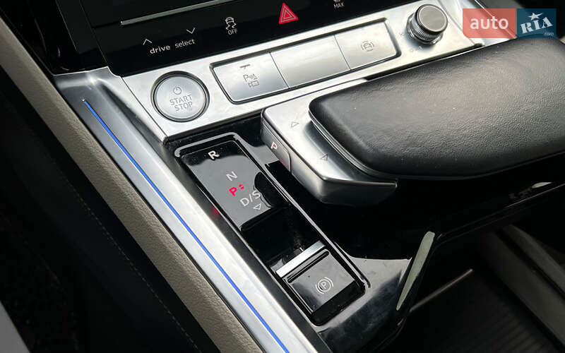 Внедорожник / Кроссовер Audi e-tron 2019 в Львове фото 17 Внедорожник / Кроссовер Audi e-tron 2019 в Львове