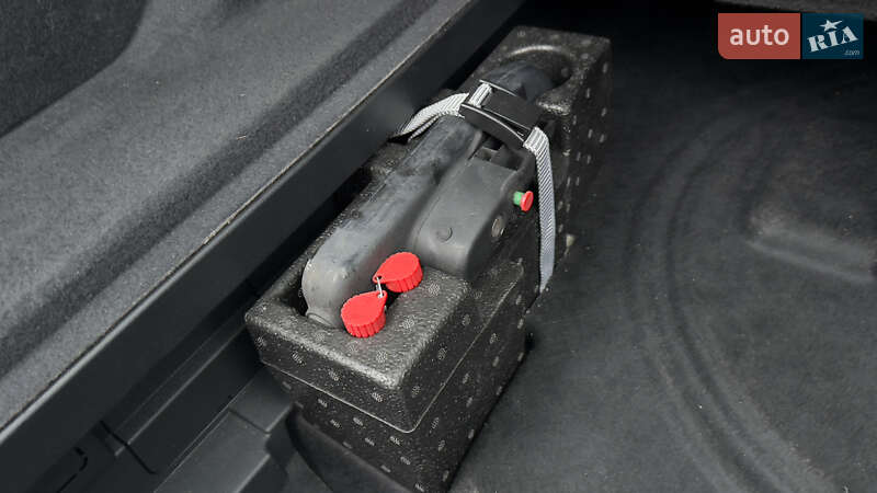 Внедорожник / Кроссовер Audi e-tron 2021 в Сваляве