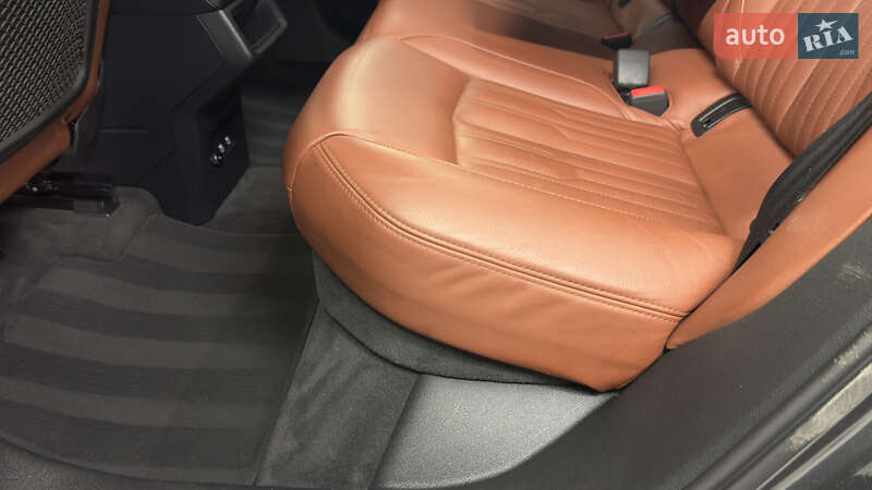 Внедорожник / Кроссовер Audi e-tron 2021 в Сваляве