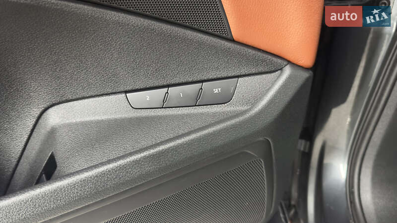 Внедорожник / Кроссовер Audi e-tron 2021 в Сваляве