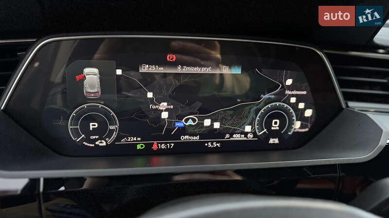 Внедорожник / Кроссовер Audi e-tron 2021 в Сваляве