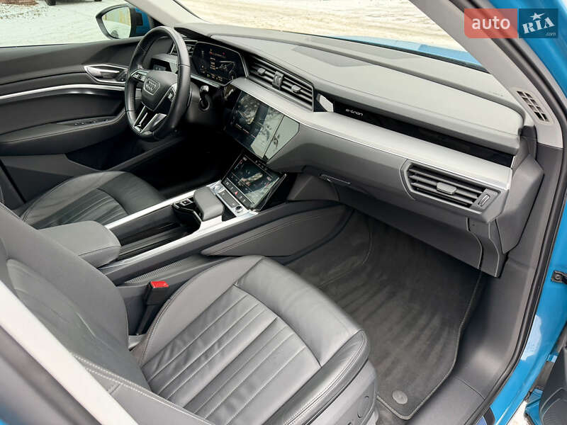 Внедорожник / Кроссовер Audi e-tron 2019 в Киеве