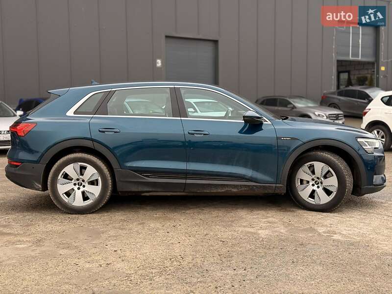 Внедорожник / Кроссовер Audi e-tron 2021 в Львове