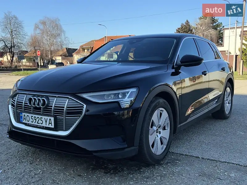 Audi e-tron 2022