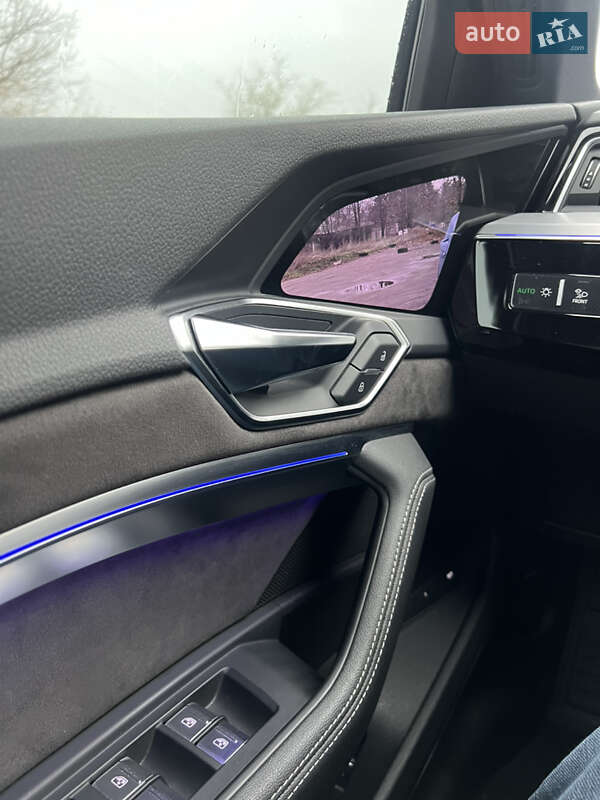 Внедорожник / Кроссовер Audi e-tron 2019 в Днепре
