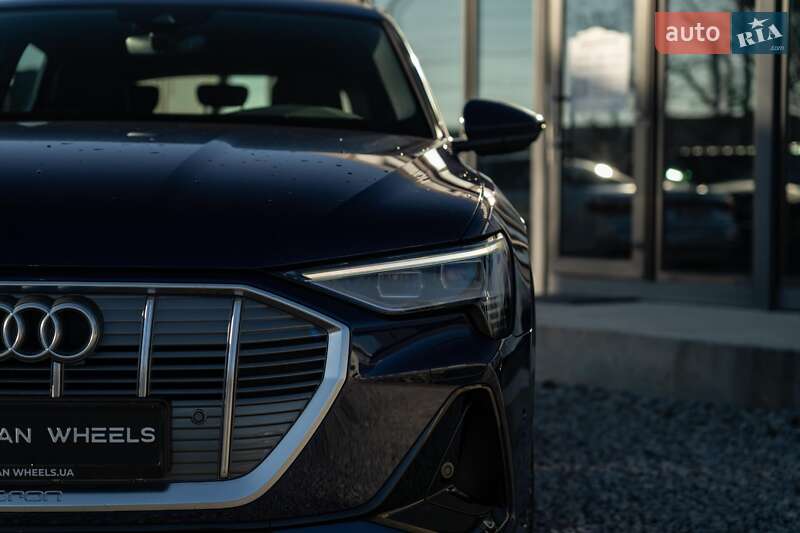 Внедорожник / Кроссовер Audi e-tron 2021 в Черновцах