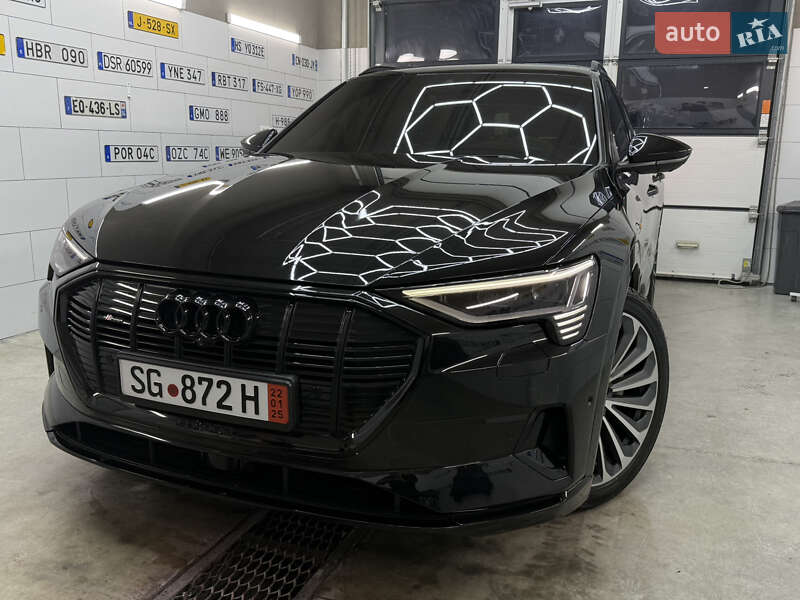 Позашляховик / Кросовер Audi e-tron 2019 в Дрогобичі